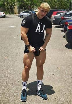 bigdumbjockboy:  “Oh you noticed my legs