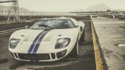 manchannel:  Ford GT40 | Photo by Laurent