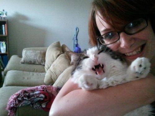 catsbeaversandducks:I Don’t Want To Be In Your Stupid Selfie!More on Bored Panda