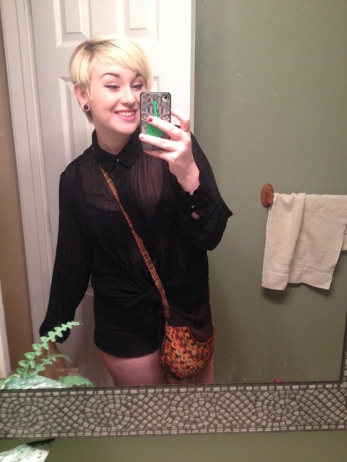 ghostoilet:  I’m the cutest person I know 👌✨
