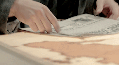 https://64.media.tumblr.com/0baf3e4cb0ed661ff9f6db5eb32b5fde/tumblr_ncwy5xIle71qbetb6o3_250.gif