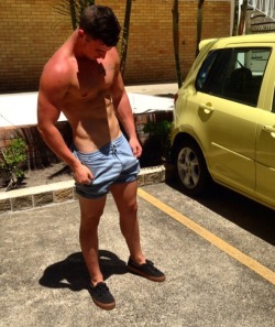 naughtyhotaussieguys:  so fucking hot