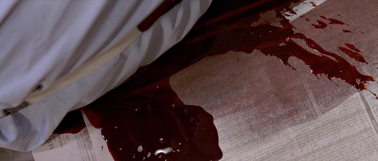 classichorrorblog:  American PsychoDirected by Mary Harron (2000)   