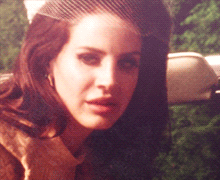 jiminthetardis-blog:  Summer’s in the air, baby, heaven’s in your eyes. 