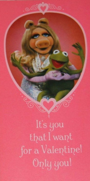 themuppetmasterencyclopedia:Miss Piggy Valentine’s Day Cards by Hallmark #2