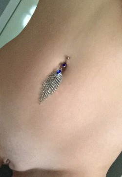 mywifeshot:  Love my pretty blue jewellery