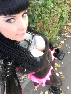 latex-always:  Nice to meet you!click here