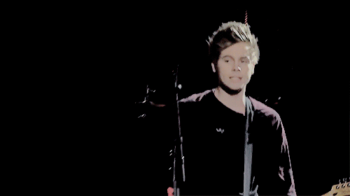 5 SECONDS OF SUMMER