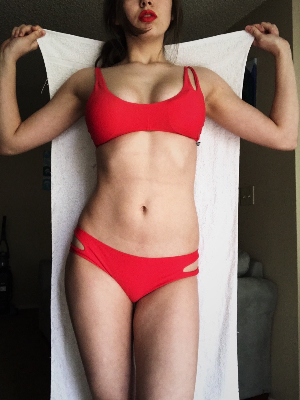 enolainchaos:  enolainchaos:Red This didn’t get enough recognition..