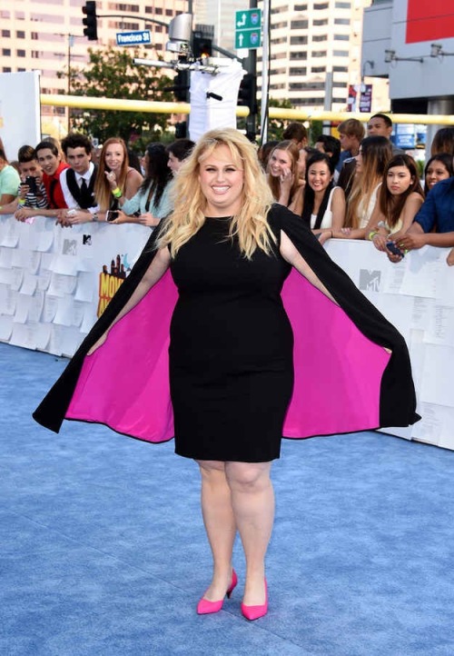 Wings rebel wilson mtv movie awards