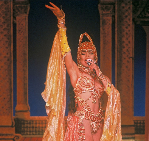 surra-de-bunda:  La Toya Jackson performing and backstage at her own  revue, ‘Formidable’, at the Moulin Rouge cabaret in Paris, France, (March 1992.) 