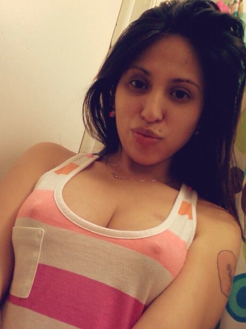 perfectlatinas:  Perfectlatinas     (via TumbleOn)