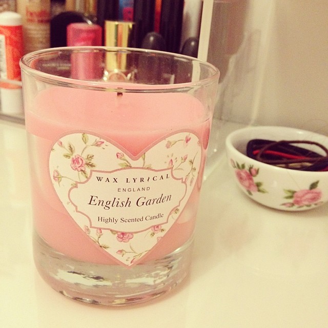 strawberrylemonadexo:  xx {credit: ig - katierosey}