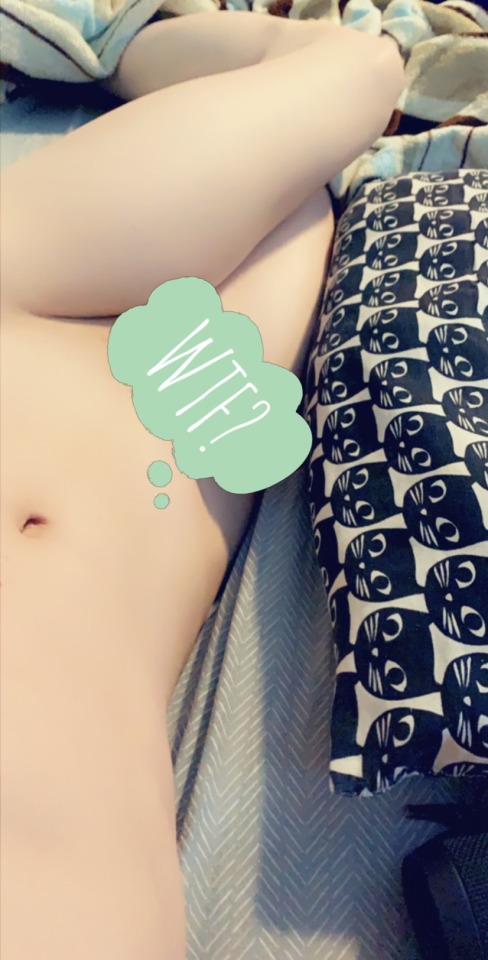 cuteandwandering:fellin especially sellout so,,, maybe if u reblog this i’ll send you an uncensored version? 0.0 What a body ;)
