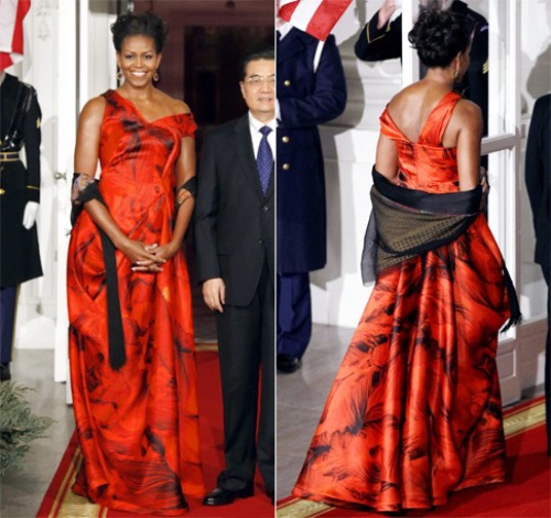 l0rdfapulous:  somethingratchet:  cozmeesah:  EXCUSE ME?!?? Bring it BACK? I wasn’t aware it was gone. But, oh that’s right, it must have been because there’s been a black FLOTUS for 8 years. She couldn’t possibly be glamorous, right?  The white