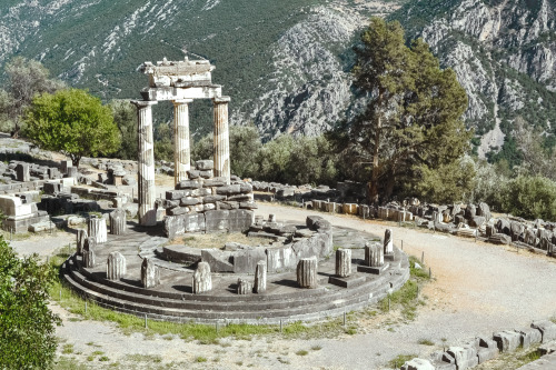 The sanctuary of Athena Pronaia, Delphi (Phocis, Greece)