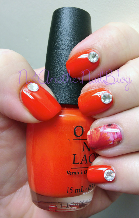 Summer is here, which means it’s time to bring out the gaudy eye-catching manicures!
(Oh, who am I kidding, I wear these year ‘round!)
For this manicure I used A Roll in the Hague, and on my ring finger I used water decals that I got from yayajulia...