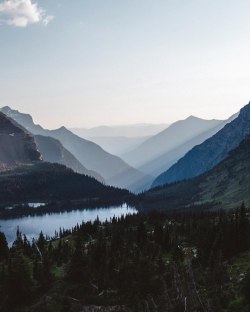 wanderlog:    Logans Pass. Glacier Park.