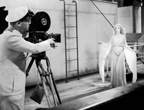 retrogasm:  Fay Wray in King Kong