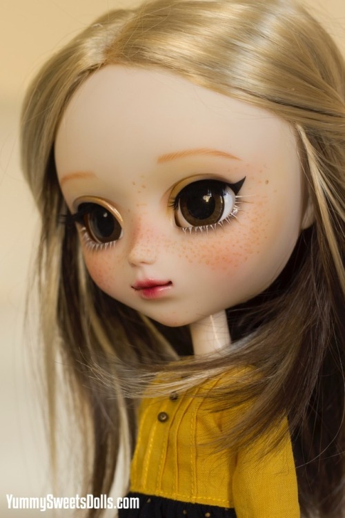 Honey Tuile by Yummy Sweets Dolls