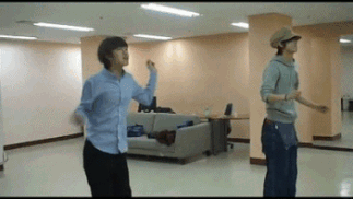dangerouscatfishsoup:  I’m LOL 