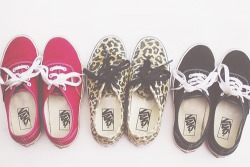 Vans | Via Tumblr På We Heart It Http://Weheartit.com/Entry/84386411/Via/Chloebrdt