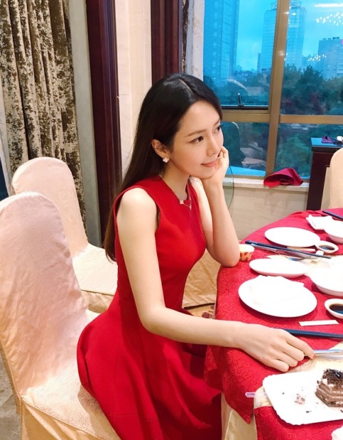 lyn900419: 极品轻熟人妻