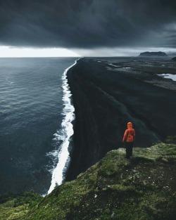 incandescent-angel: sixpenceee: Black sand beach in Iceland via reddit user Craig_1 I WANNA GO HERE. 