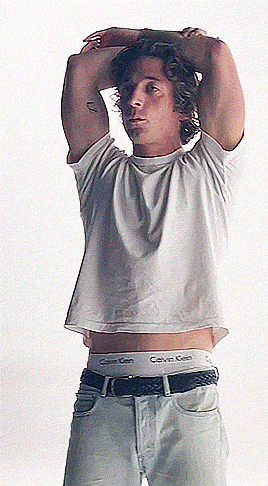 heardchef:jeremy allen white + instyle 