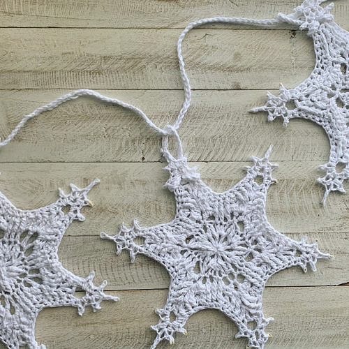 ericacrochets:Snowy Stars by Yarn Me CalmFree Crochet Pattern Here ⭐