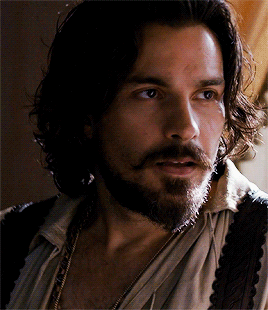 tumblr_pxyje5ExBE1r8177lo7_r1_400.gif