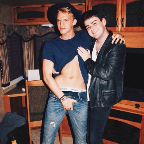 alekzmx:  Cody Simpson