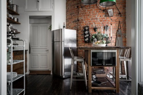gravityhome:Small loftFollow Gravity Home: Blog - Instagram - Pinterest - Facebook - Shop