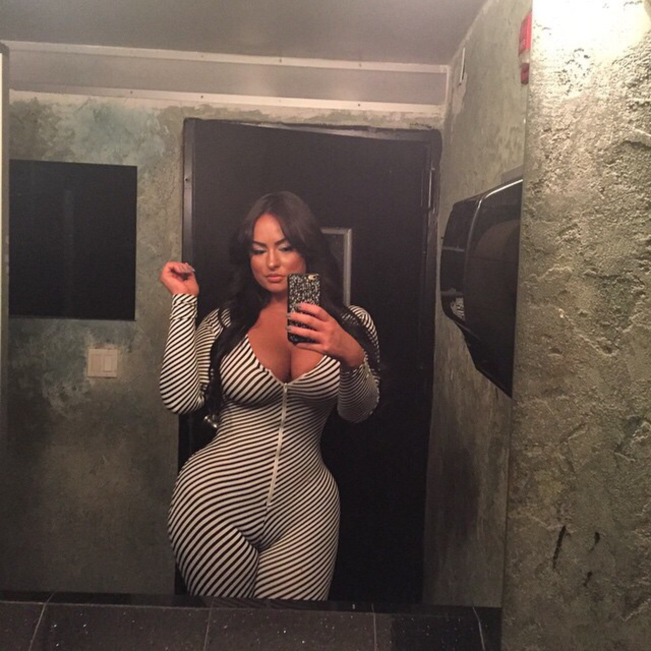 Damn She Badd