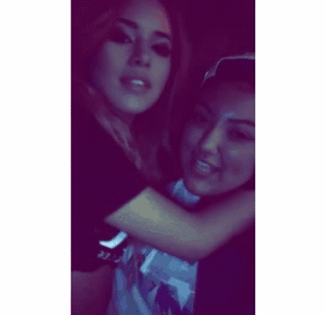 jasminevgif:  Jasmine v 