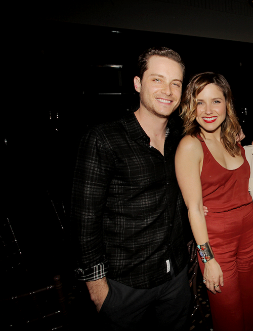 always; — Sophia Bush & Jesse Lee Soffer at the Chicago PD...