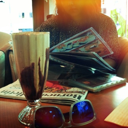 While waiting for the mrs interview #brunika #tiramisu #MullerPhoto (at De Royalle Cafe, BSB)