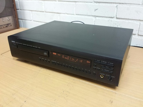 Yamaha CDX-1050 Compact Disc Player, 1991