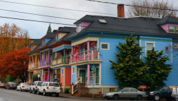 illusionwanderer:  Colorful houses of Portland,