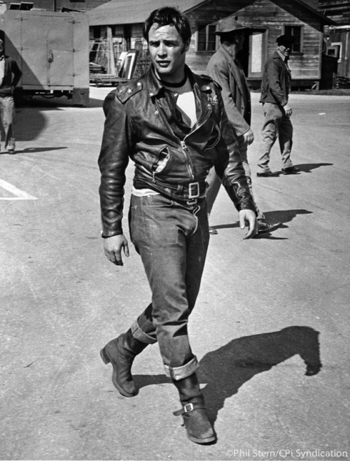 poppyflo2: Marlon Brando, on the set of The Wild One, 1953, photo by Phil Stern