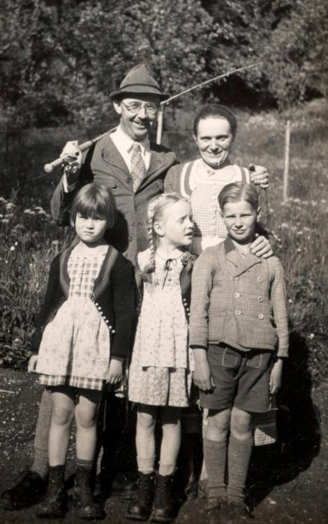 Heinrich Himmler, leader of the SS, with his family. 1935 [251x400] Check this blog!