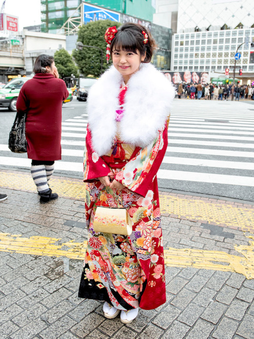 tokyo-fashion: Coming of Age Day in Japan 2018 Posted 50+ pictures of traditional Japanese kimono on the streets of Shibuya, Tokyo on Coming of Age Day 2018. It rained in the afternoon and evening, so couldn’t shoot night time kimono photos this year.