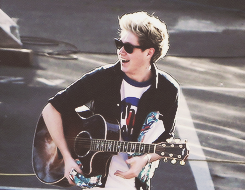 dailyonedirection:      Someone told me the smile on my face gets bigger when I play the guitar.     