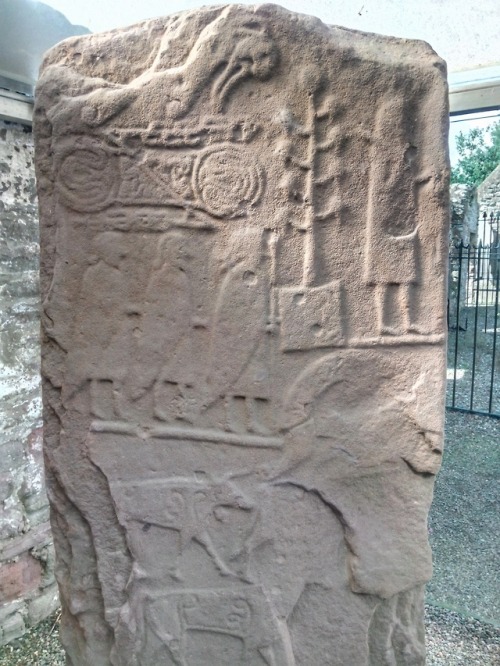 jason-1971:The Eassie Stone is a Class II Pictish stone of about the mid 8th century AD in the villa