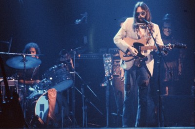 NEIL YOUNG with THE SANTA MONICA FLYERS/OHIO : LIVE 1973