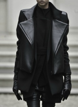 darkclothes:  leauxnoir:  RAD HOURANI f/w