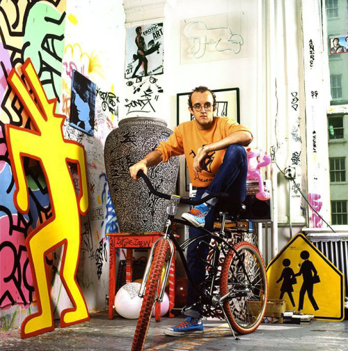 twixnmix: Keith Haring photographed by Janette Beckman in his studio for the Daily News Magazine, 19