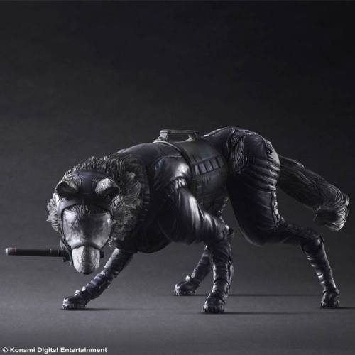 konamieurope:  The Play Arts Kai D-DOG figure adult photos