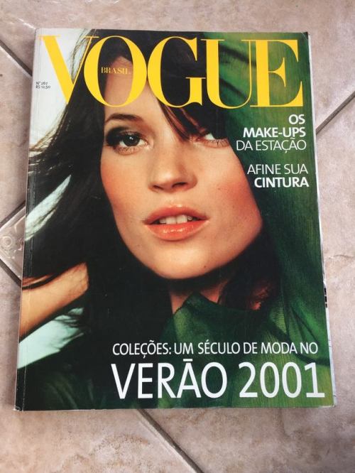 VOGUE Brazil 2001 - Kate Mosssource: mercadolivre.com.br