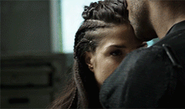 Octavia Blake in every episode3x04 - Watch the Thrones